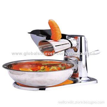 Good quality stainless steel salad machine with a bowl
